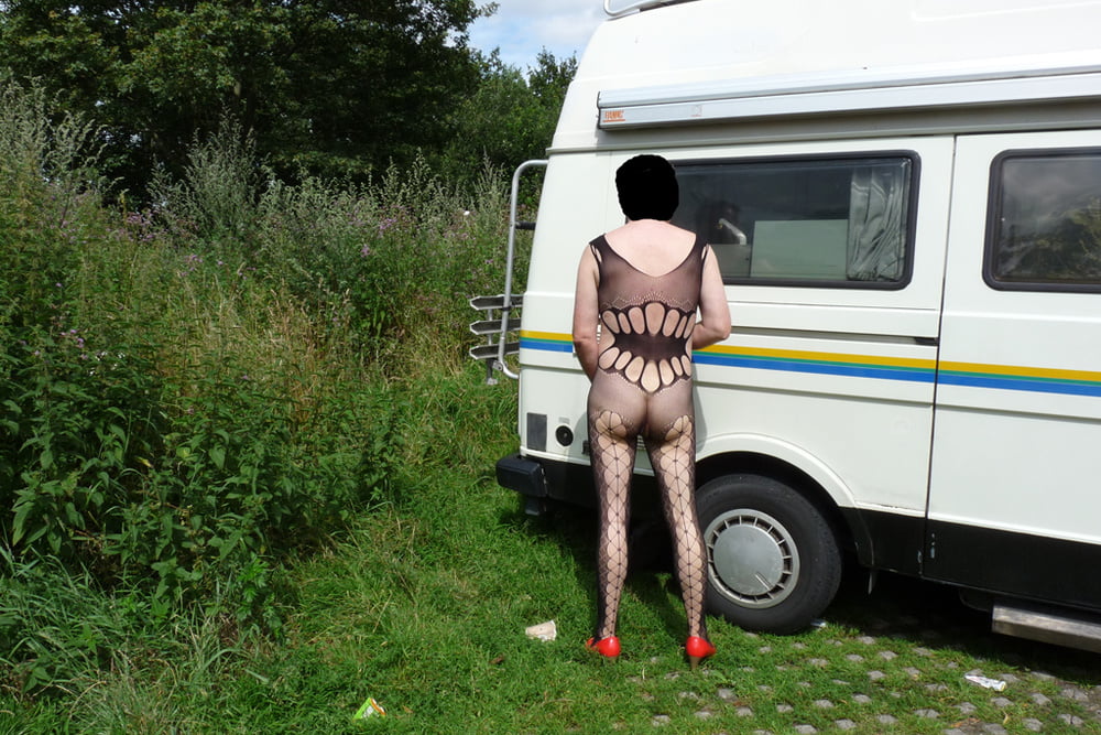 Autobahn und parkplatz
 #91868842