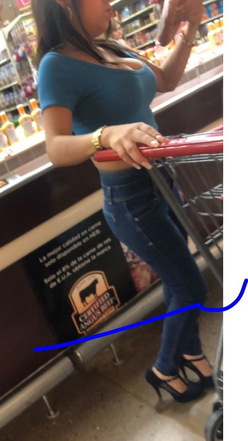 Buenas tetas en el super #98291983