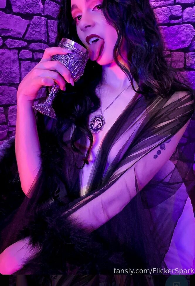 Flickerspark desnuda #107876297