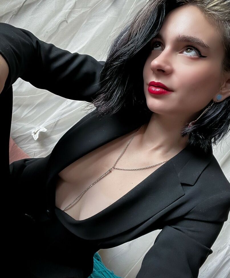 Flickerspark desnuda #107876333