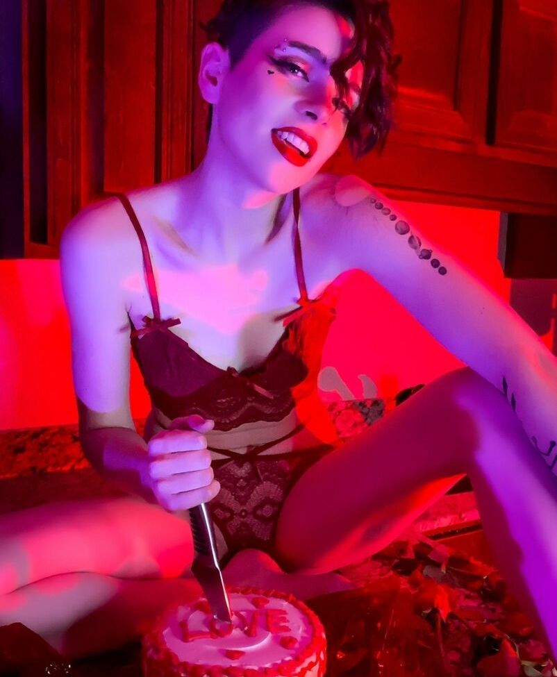 Flickerspark desnuda #107876351