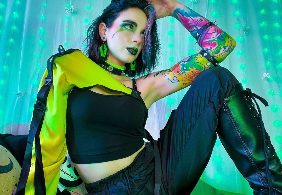 Flickerspark desnuda #107876357