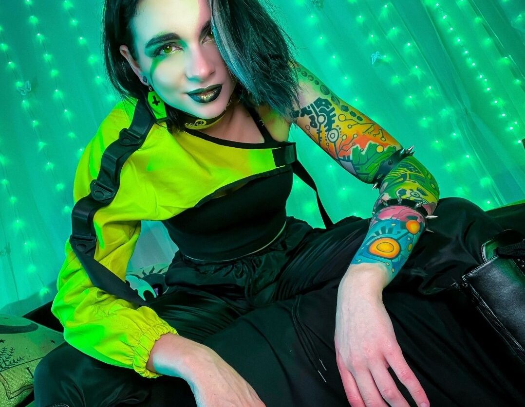 Flickerspark desnuda #107876361