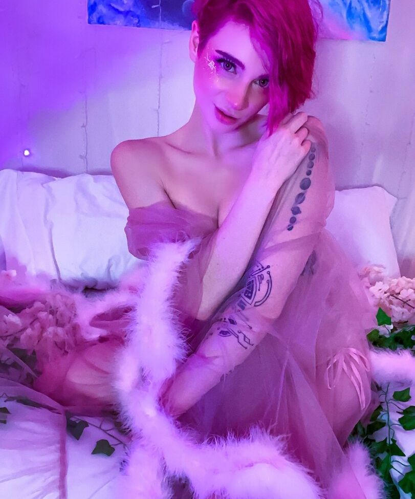 Flickerspark desnuda #107876365