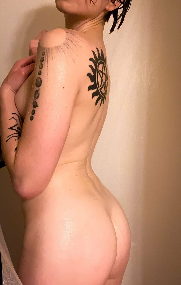 Flickerspark desnuda #107876395