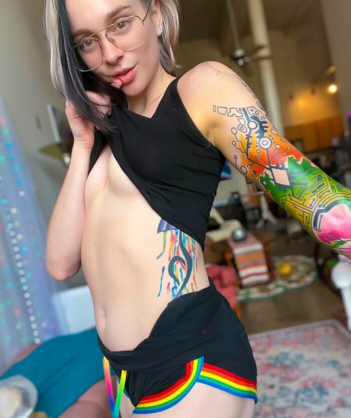 Flickerspark desnuda #107876476