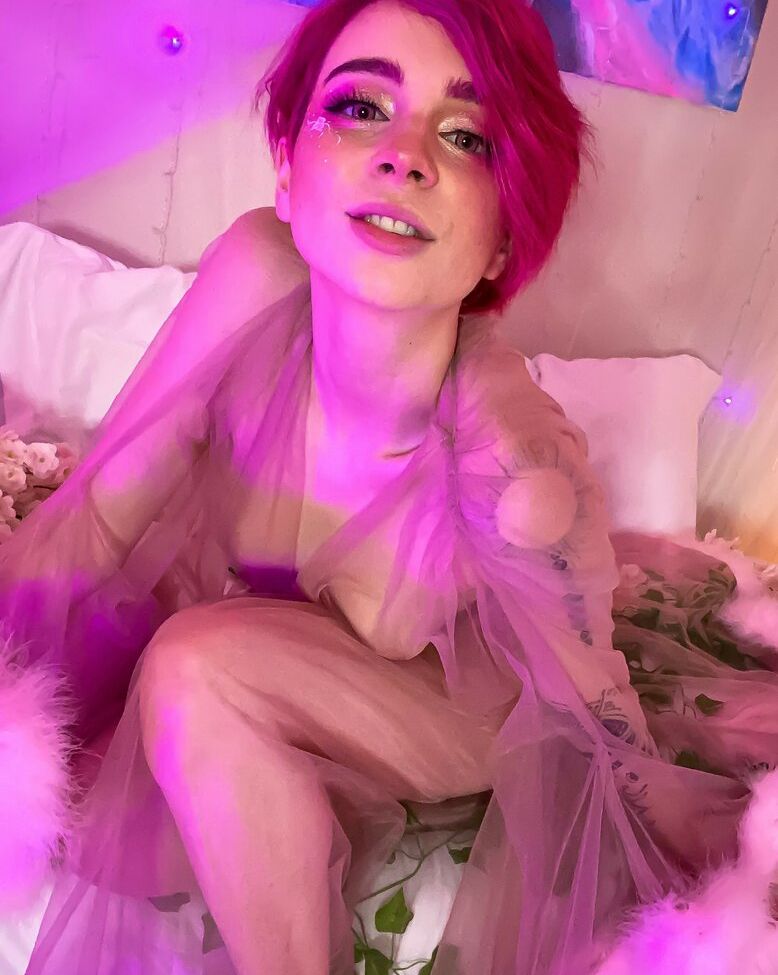 Flickerspark desnuda #107876565