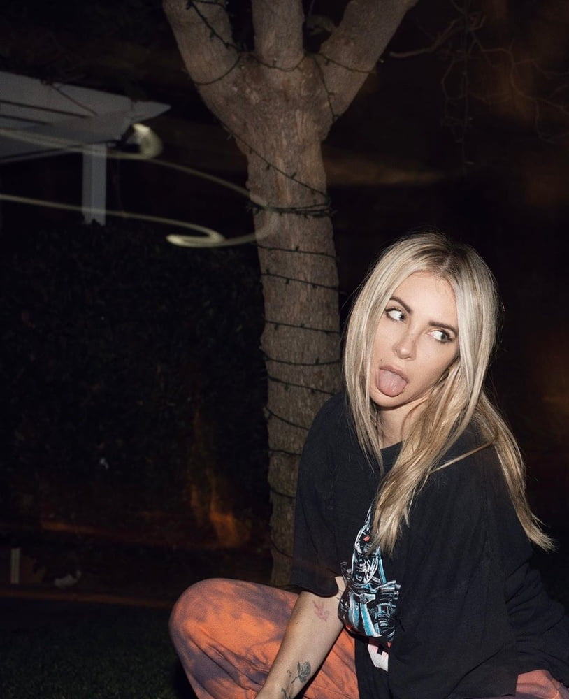 Dj alison wonderland
 #90010380