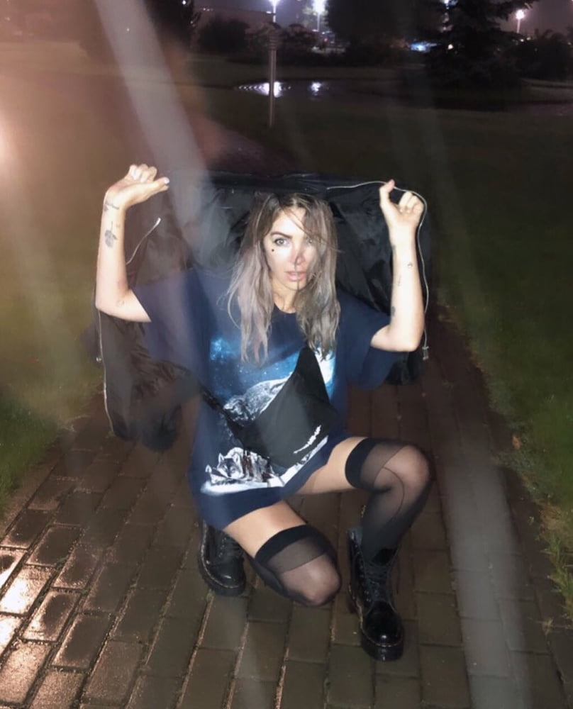 Dj alison wonderland
 #90010537