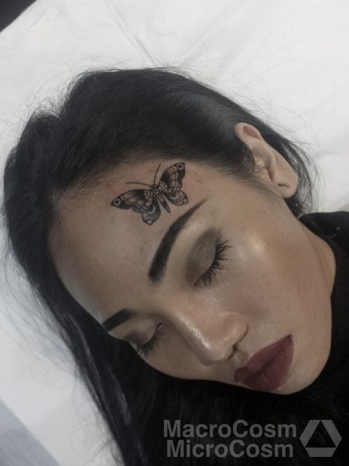 Face tattoo women. #91271031
