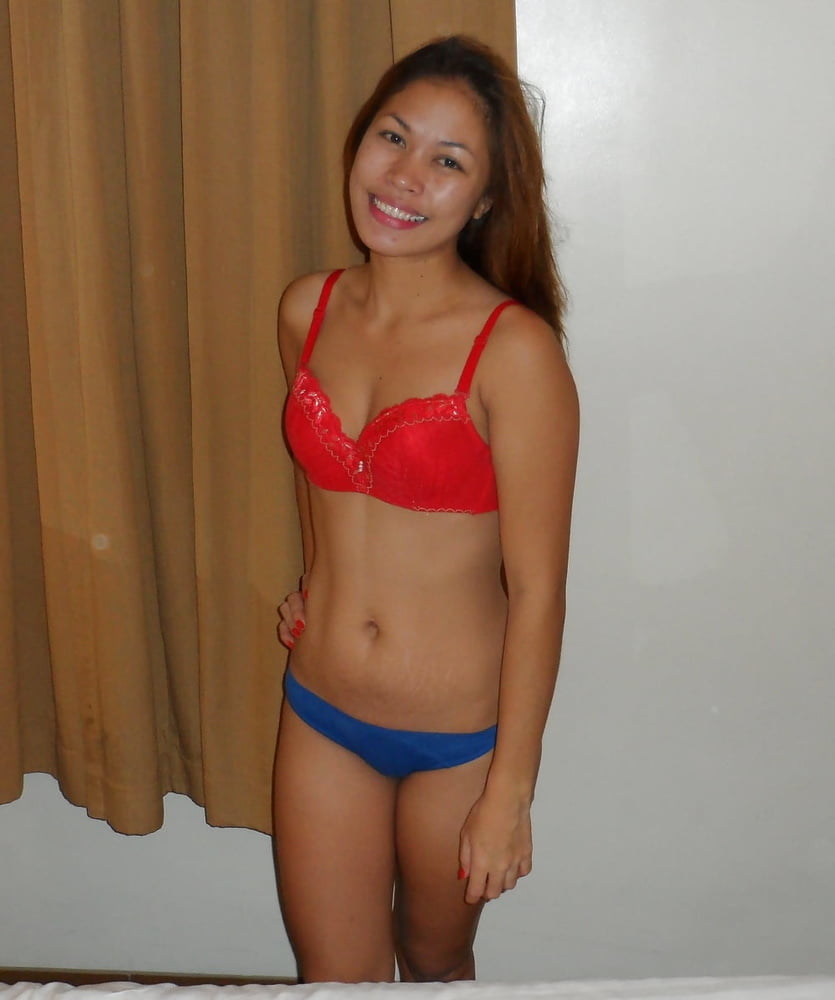 BWC Mag Why I love the Philippinas Smiling Xtra 09 #99889623