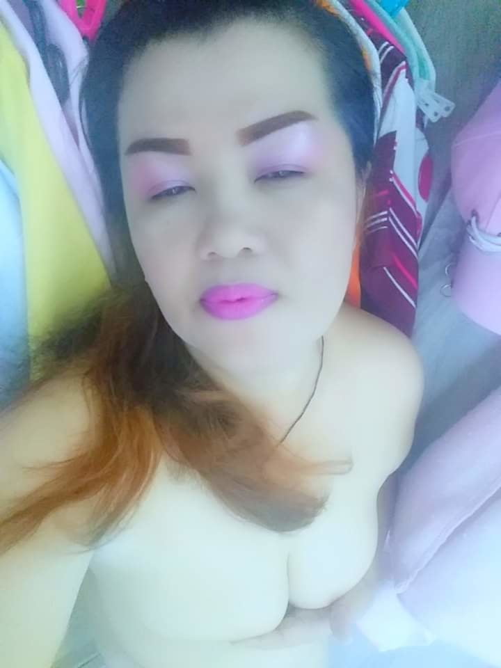 Sexy thai mother
 #95487429