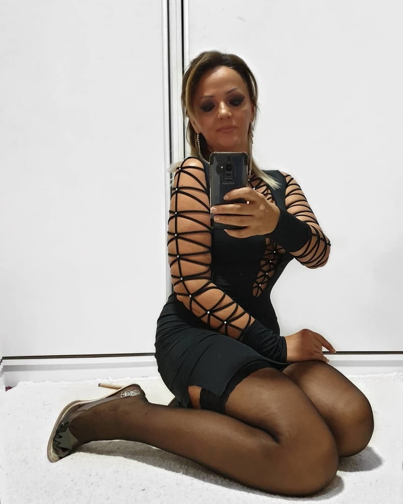 Amateur mature Sonja in nylon makes selfies #99768307