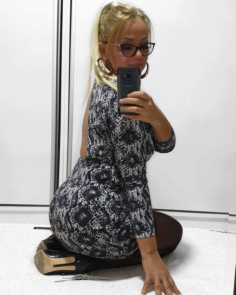 Amateur mature Sonja in nylon makes selfies #99768309