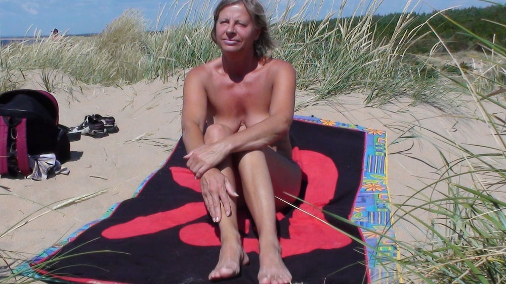 Disfrutando del aire libre 272
 #94963288