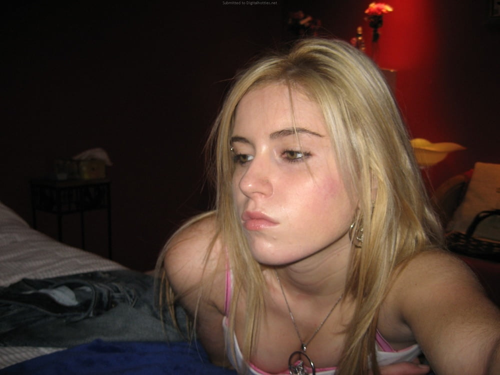 Rubia amateur 99
 #100009919