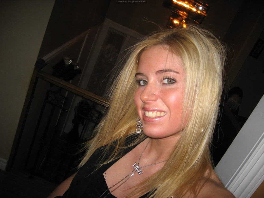 Rubia amateur 99
 #100009971