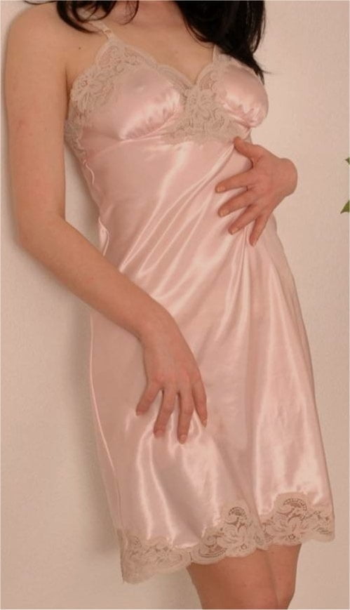 Sexy lingerie lacy slips bas jarretelles culotte soyeuse
 #101936542