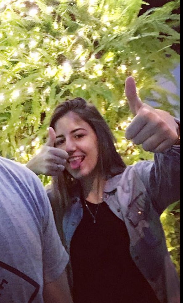 Enfermeira crente
 #89998300