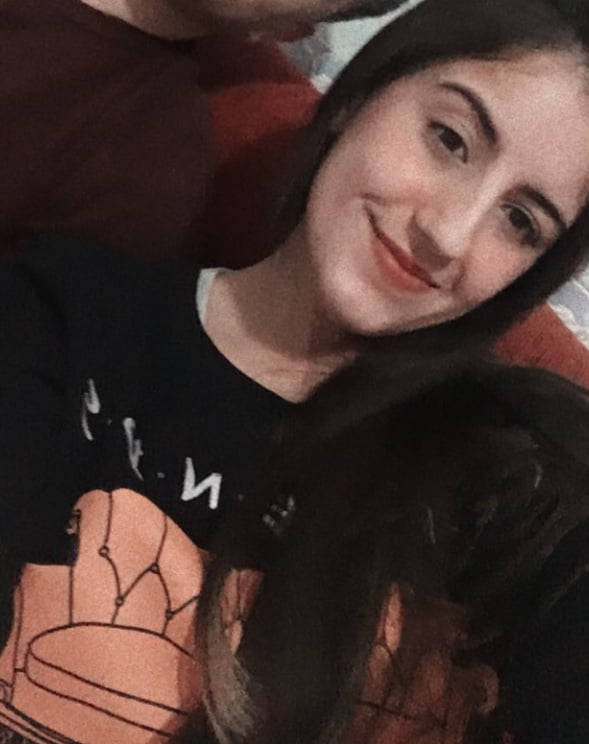 Enfermeira crente
 #89998323