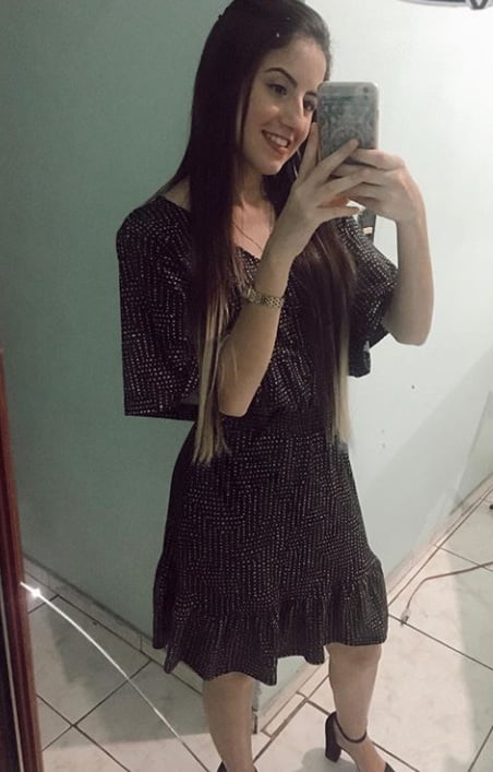 Enfermeira crente
 #89998369