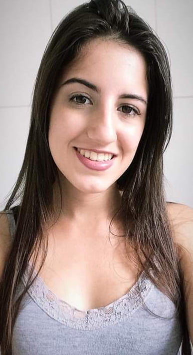 Enfermeira crente
 #89998390