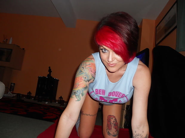 Dieded hair petite milf
 #103656286