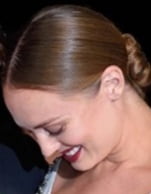 Laura haddock
 #96660679