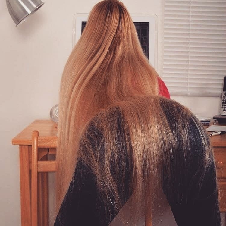 Sexy lange Haare Rapunzels
 #95465171