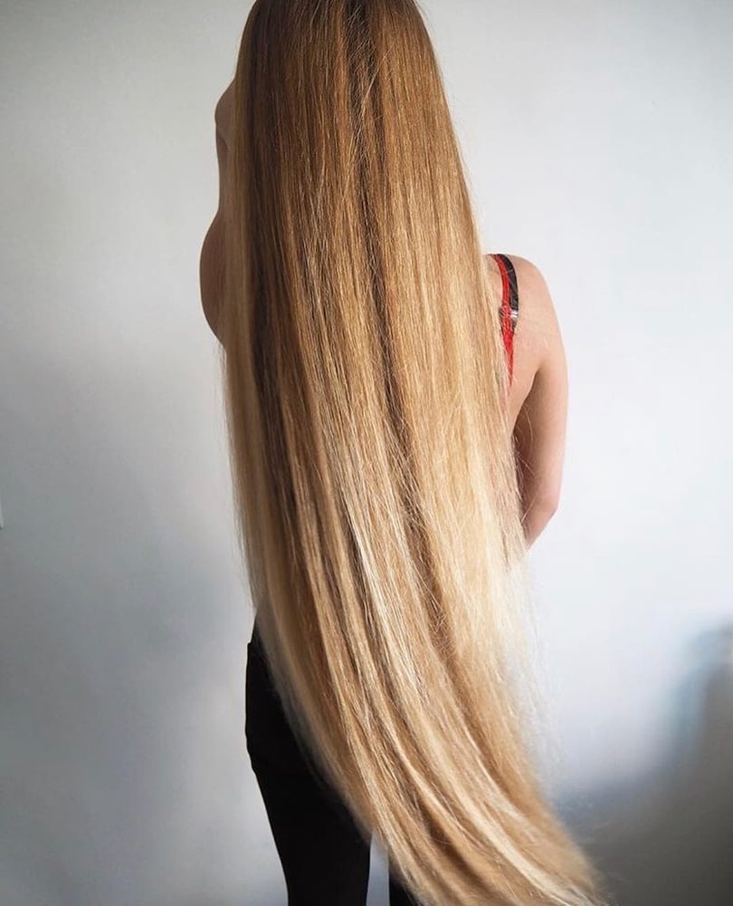 Cheveux longs sexy rapunzels
 #95465358