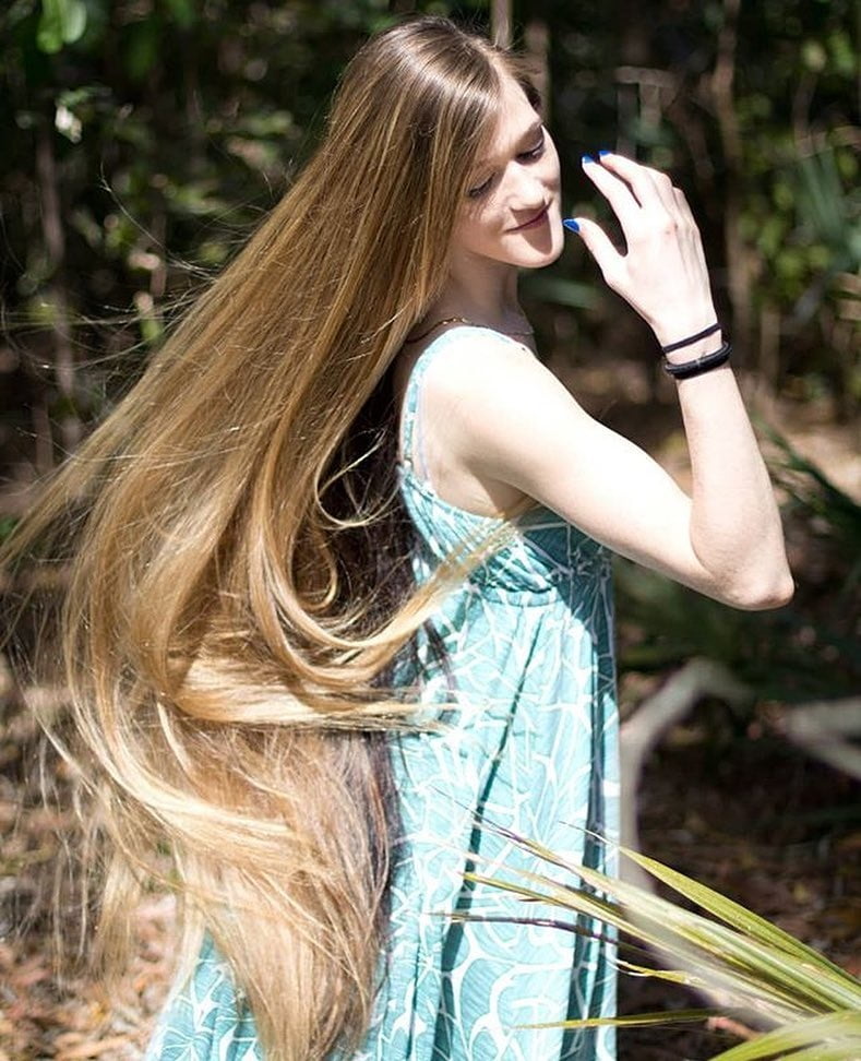 Rapunzel sexy capelli lunghi
 #95465551