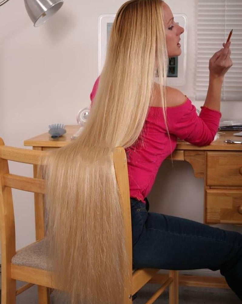 Cheveux longs sexy rapunzels
 #95465751