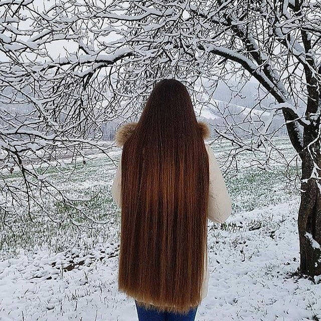 Rapunzel sexy capelli lunghi
 #95465784