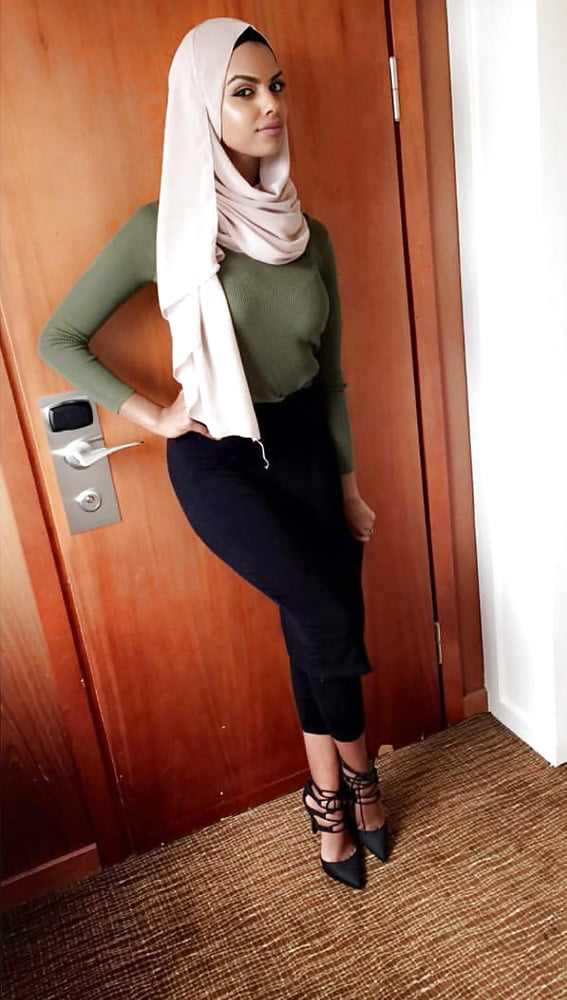 Kopftuchschlampen
 #91042896