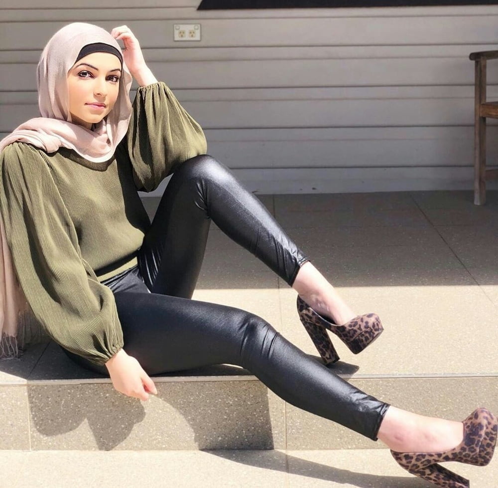 Kopftuchschlampen
 #91042913