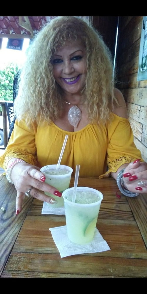 Pareja feliz boricua
 #90781393