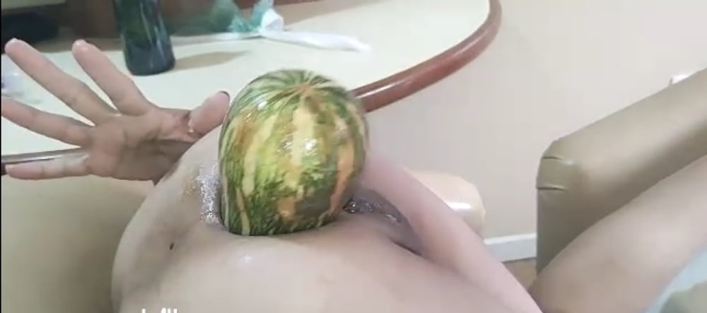 Huge bizarre insertions #82235259