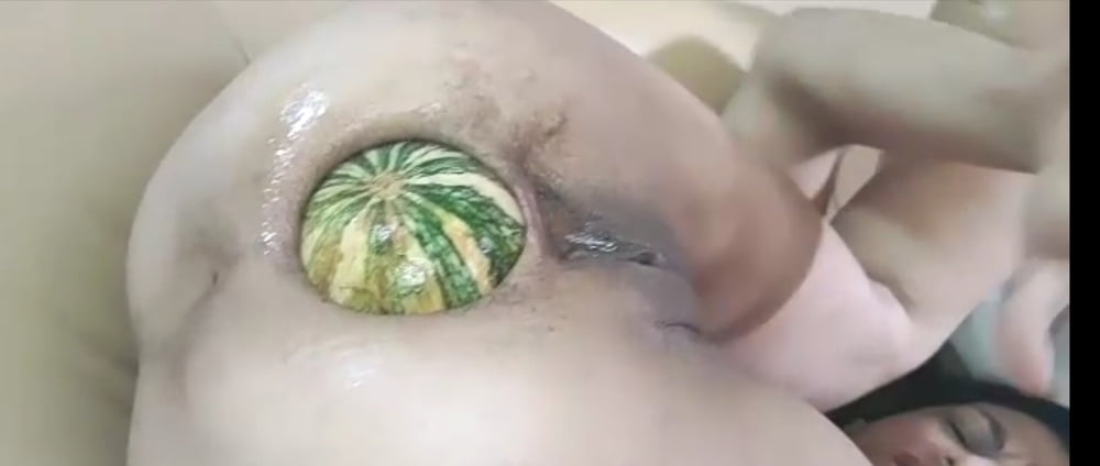 Huge bizarre insertions #82235277