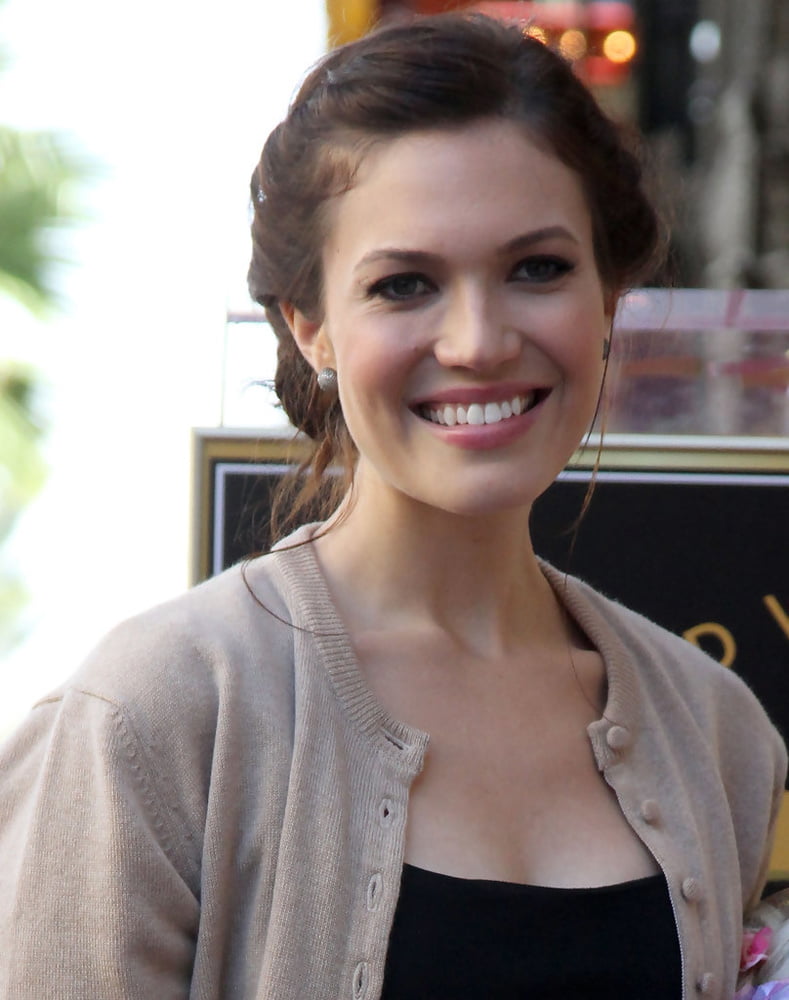 Mandy moore - alan menken h'wood walk of fame (10 nov 2010)
 #87415668