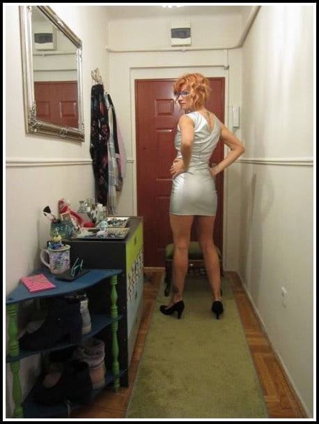 Reife und ältere Frauen posieren: 02
 #101181322