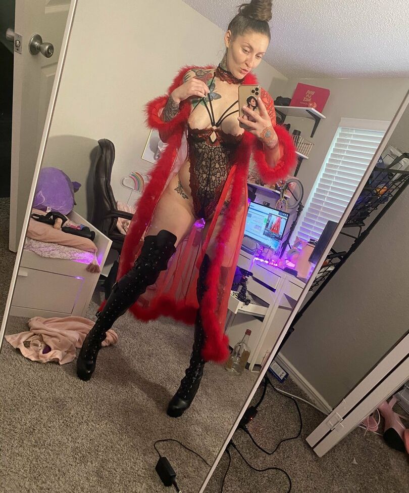 OftenElle desnuda #108908120