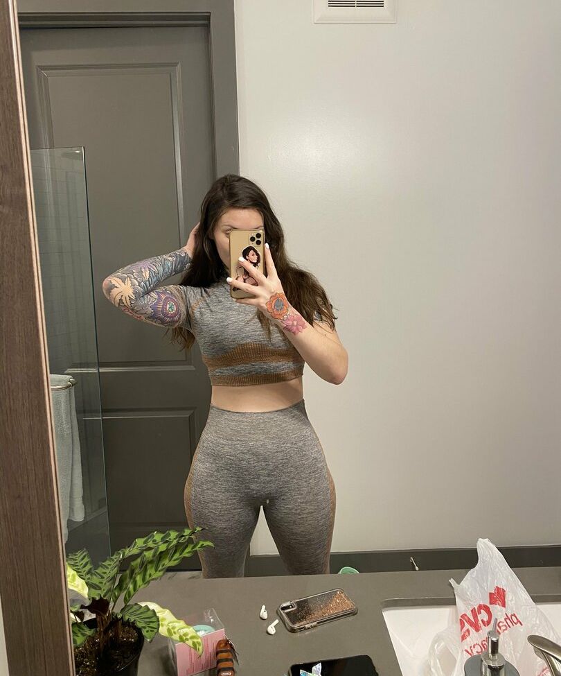 OftenElle desnuda #108908140