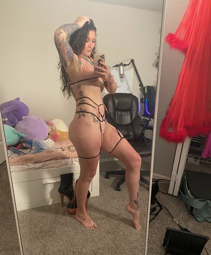 OftenElle desnuda #108908143