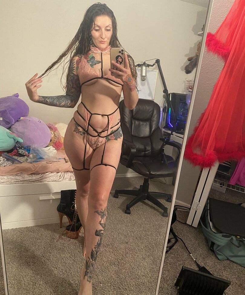 OftenElle desnuda #108908148