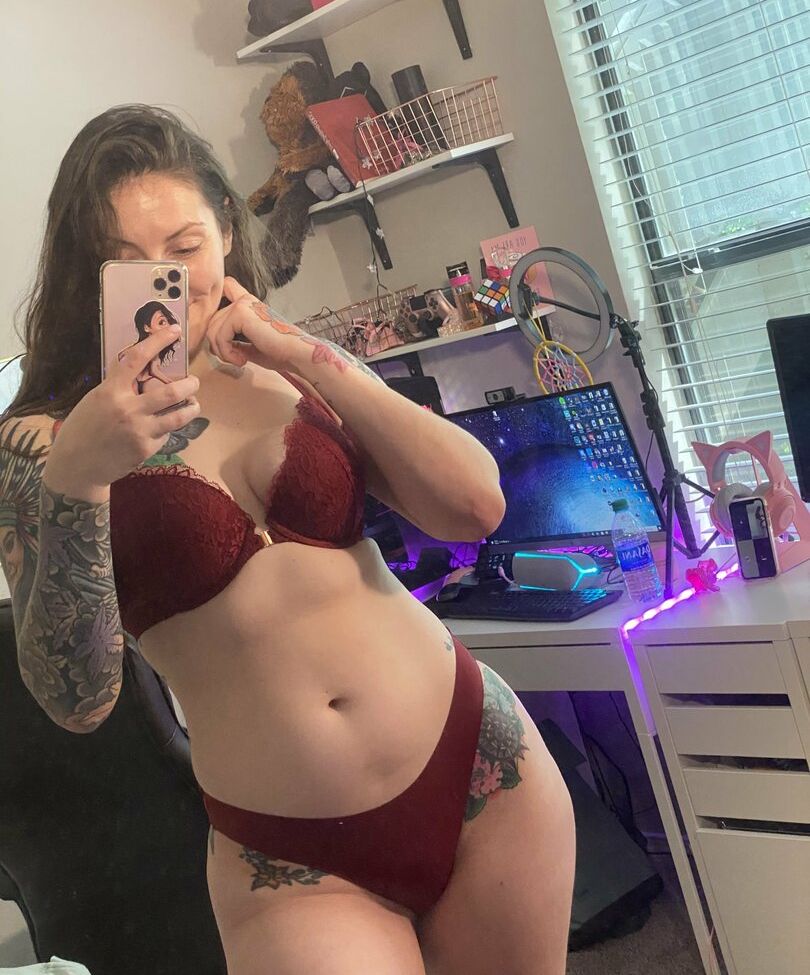 OftenElle desnuda #108908151