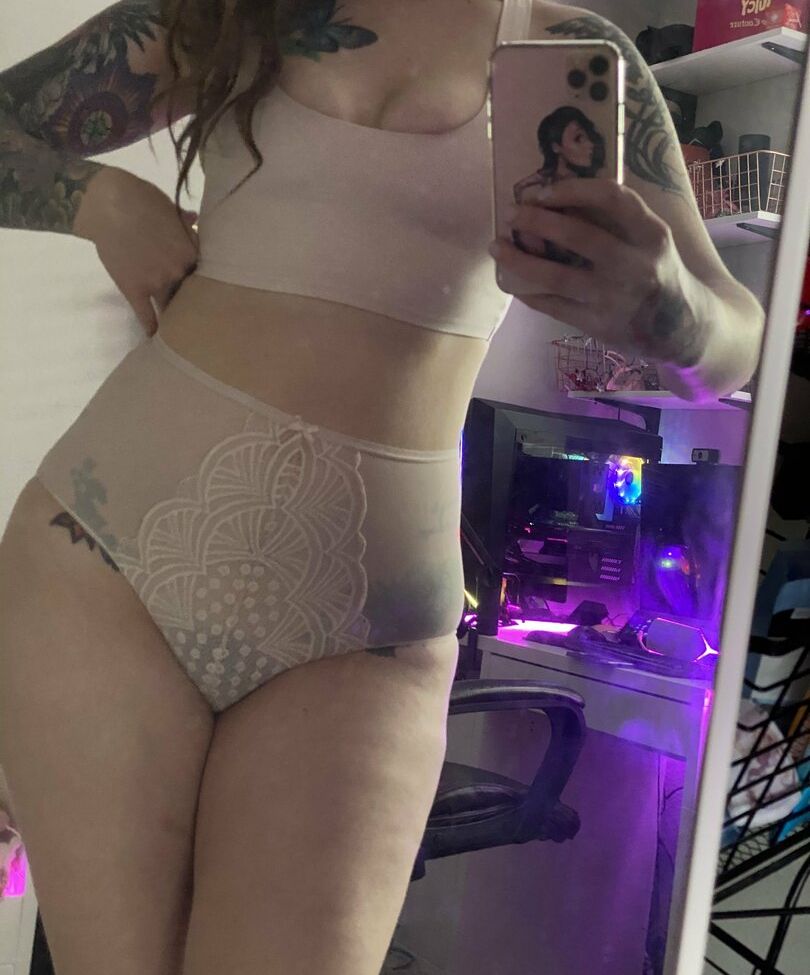 OftenElle desnuda #108908184