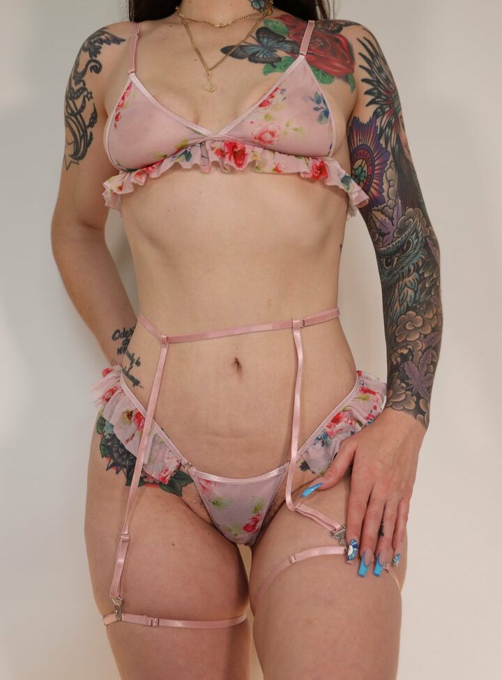 OftenElle desnuda #108908323