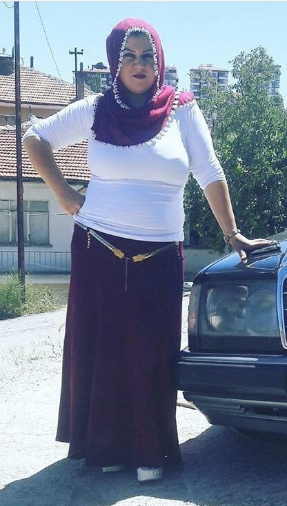 Türkische reife Hijab (non-porn)
 #81854699