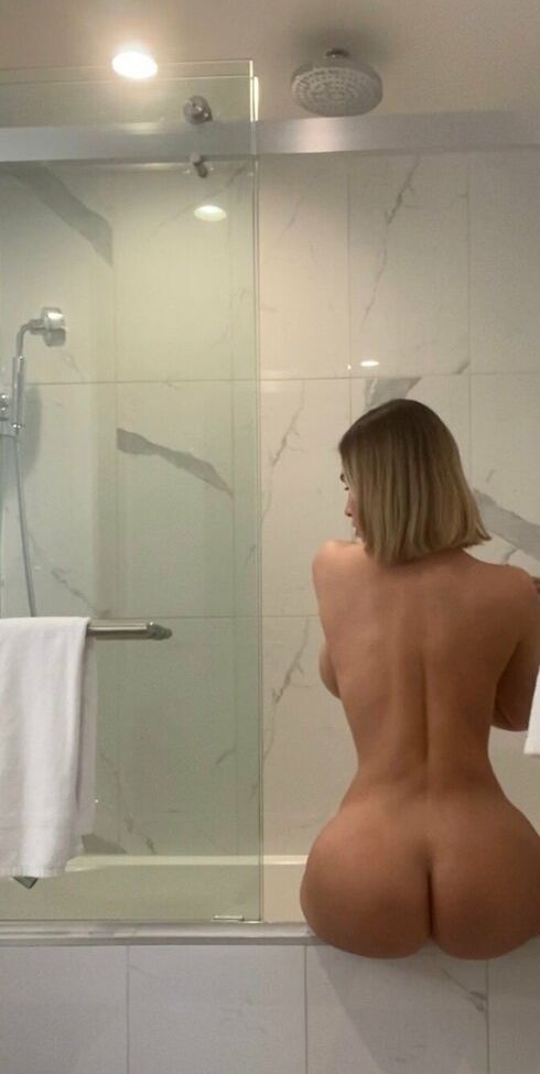 Lauren Pisciotta desnuda #107986247