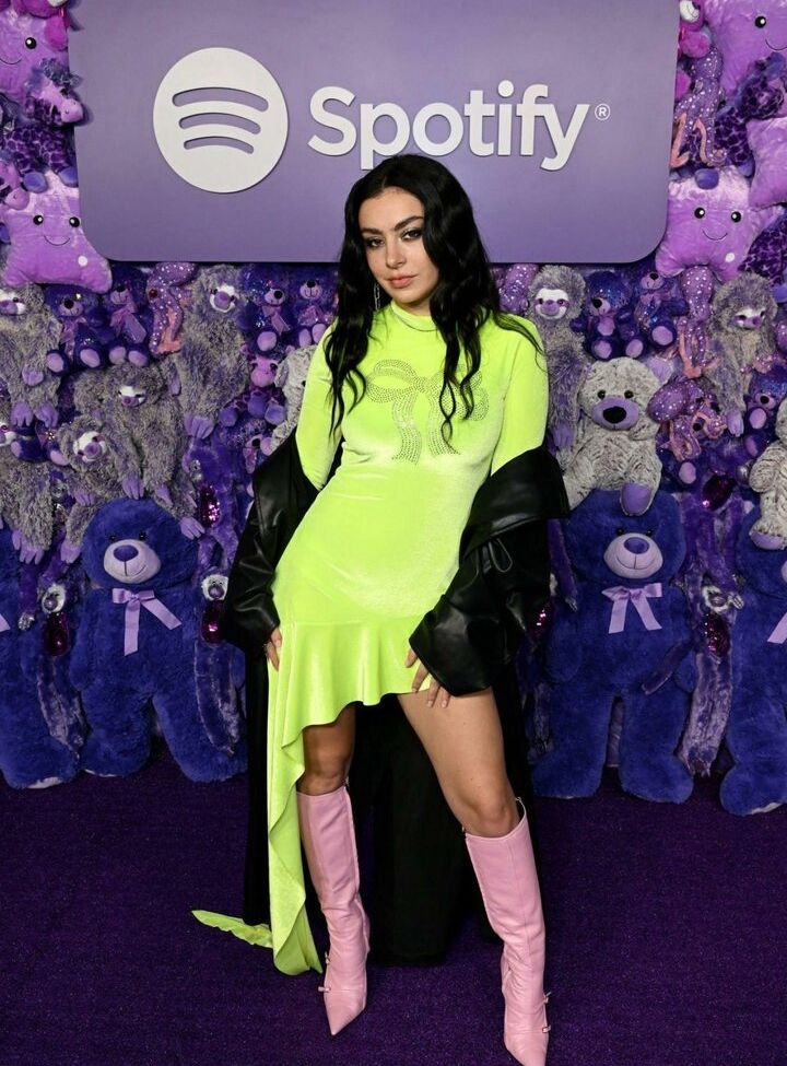 Charli XCX nude #108624801